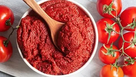 تصویر 1 از رب گوجه فرنگی ممتاز رضوی محصولی طبیعی و خوش‌ طعم